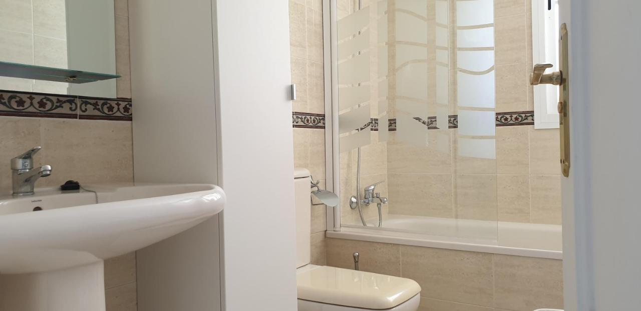 Luxury Penthouse With Sea&Mountain Views & Hot Tub - Tranquility & Rest Apartman Benalmádena Kültér fotó