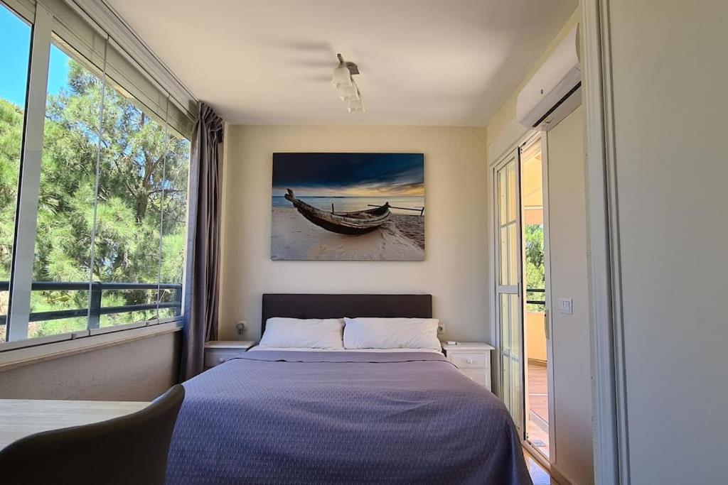 Luxury Penthouse With Sea&Mountain Views & Hot Tub - Tranquility & Rest Apartman Benalmádena Kültér fotó